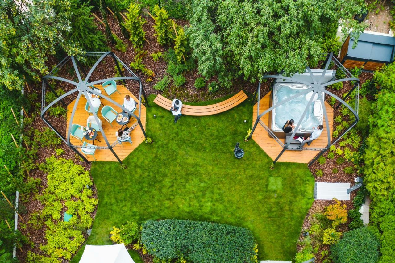 Garden Suites Residence By Tkc Praha Bagian luar foto